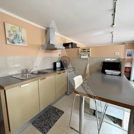 T2 Avec Piscine Privee Сет